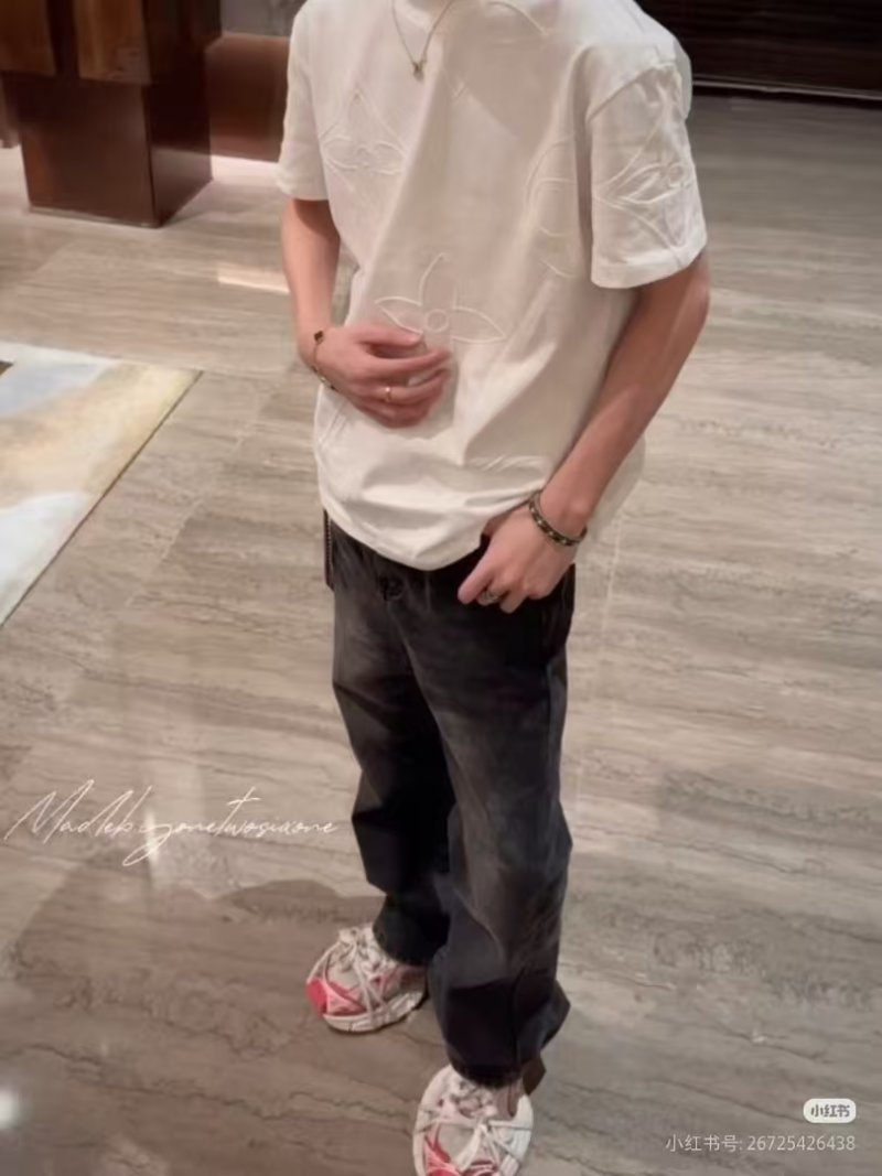Louis Vuitton Monogram White Short Sleeve T-Shirt view