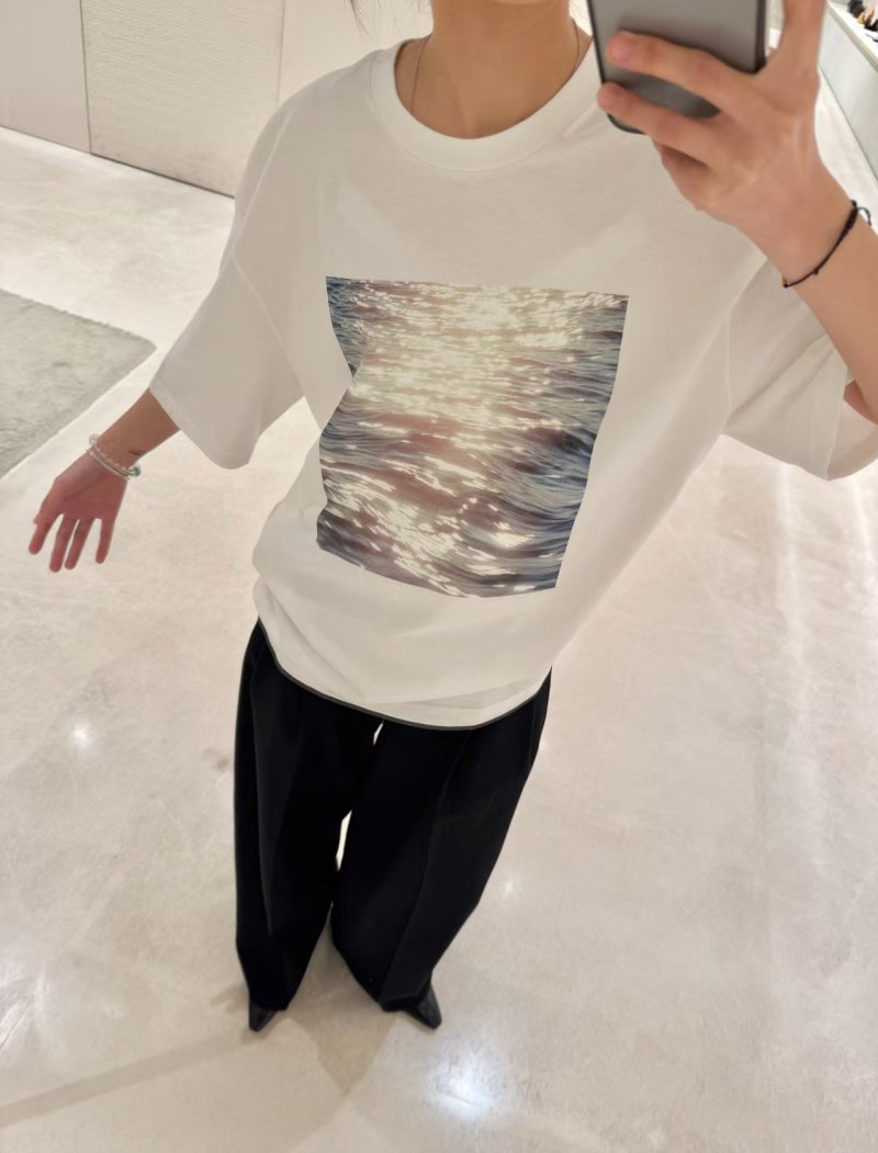 Alexander McQueen White Graphic Logo T-Shirt view