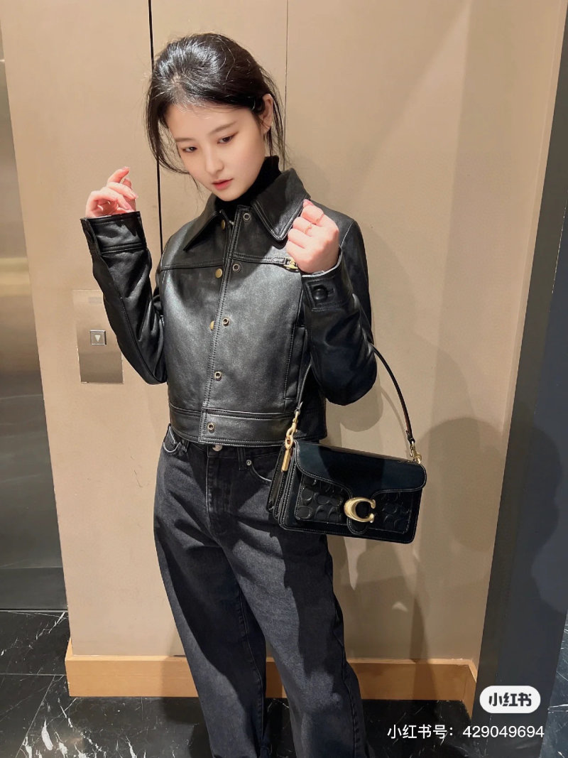Cartier Panthere Black Leather Shoulder Bag view