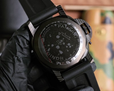 Panerai Luminor Marina Automatic 44mm Black Rubber Strap view 8