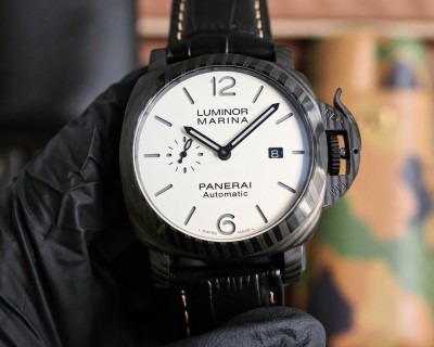 Panerai Luminor Marina Automatic 44mm Black Rubber Strap view 9