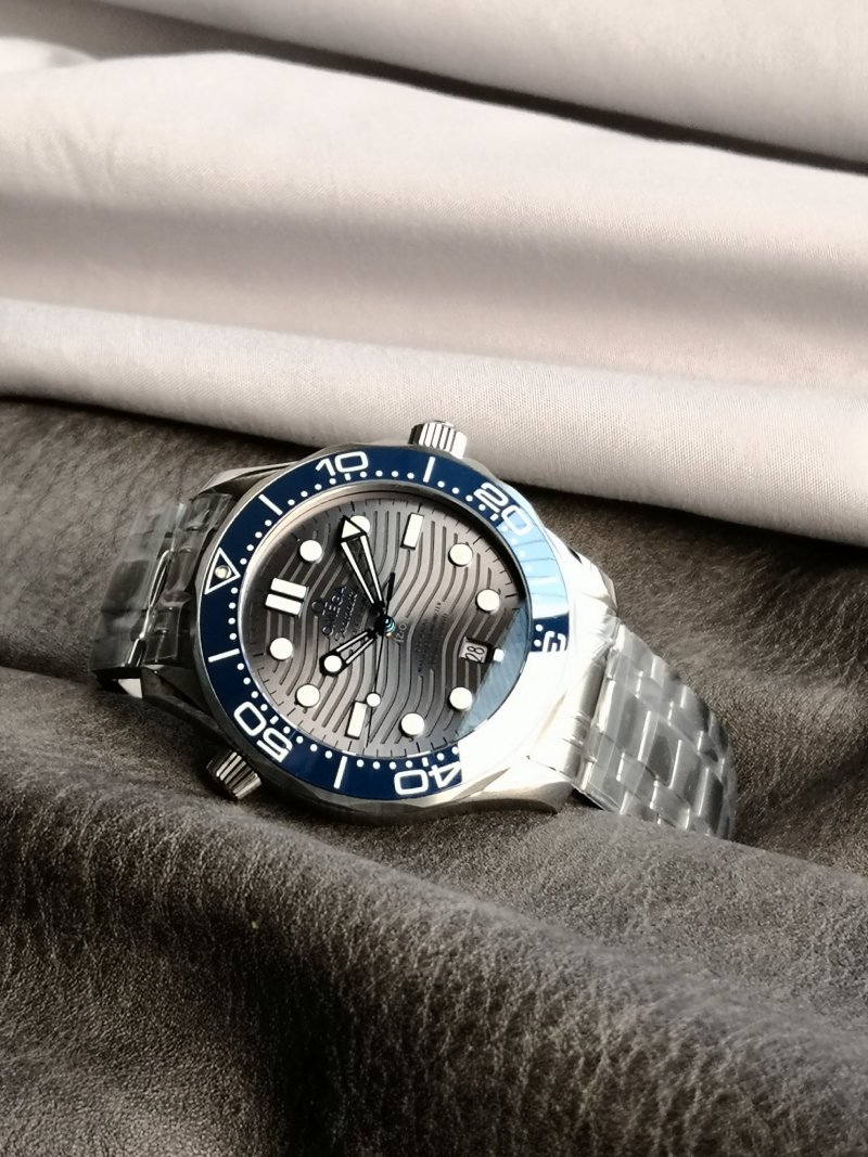 Omega Seamaster 42mm Blue Ceramic Dive Watch view