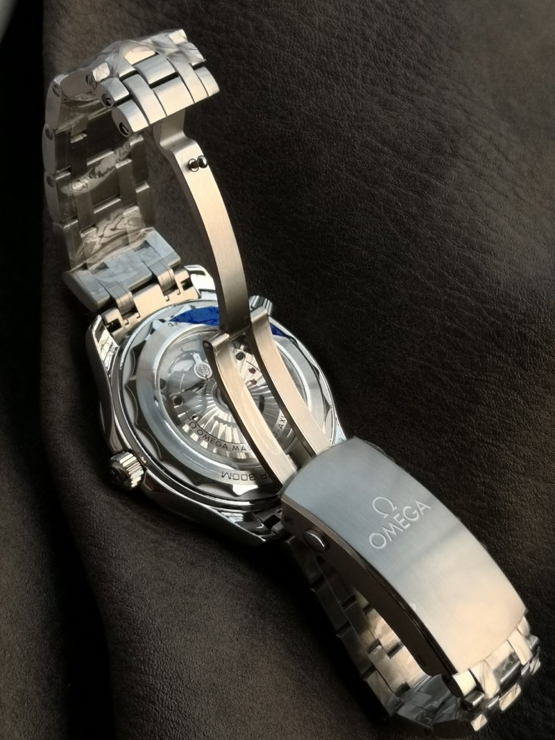 Omega Seamaster 42mm Blue Ceramic Dive Watch view