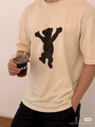We11Done White Bear Flocked Print Short Sleeve T-Shirt view 9