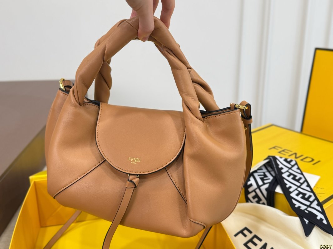 Fendi Spy Leather Shoulder Bag - Caramel view
