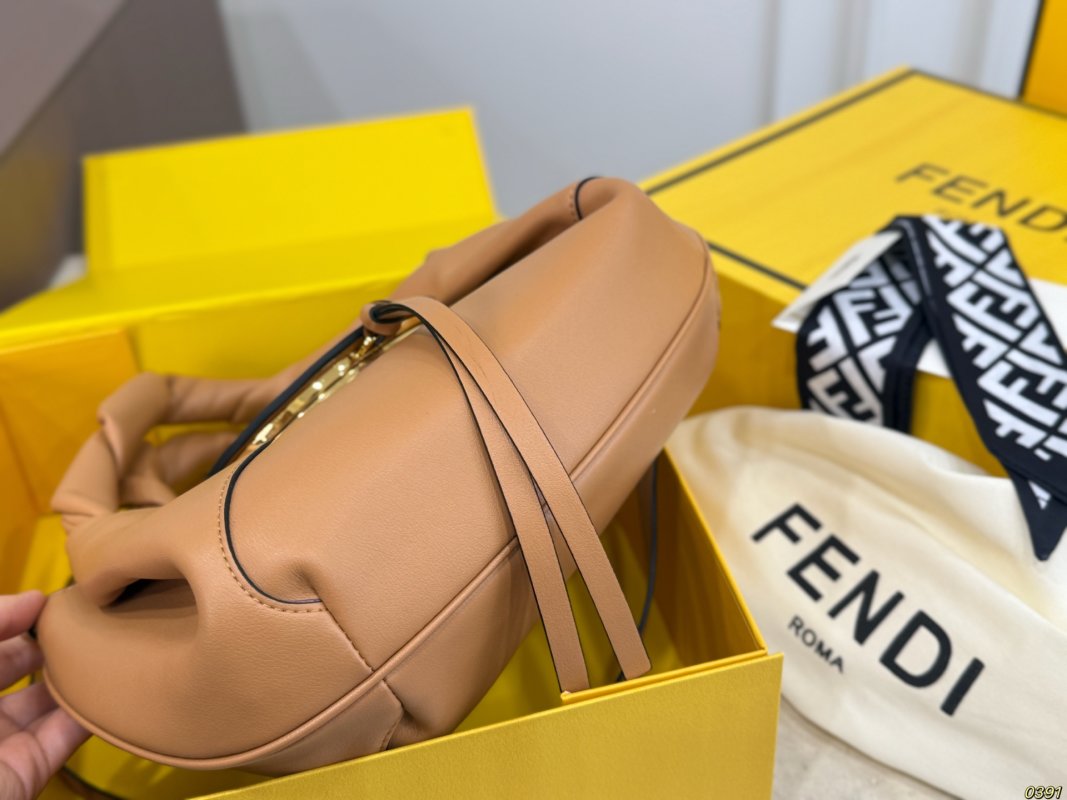 Fendi Spy Leather Shoulder Bag - Caramel view
