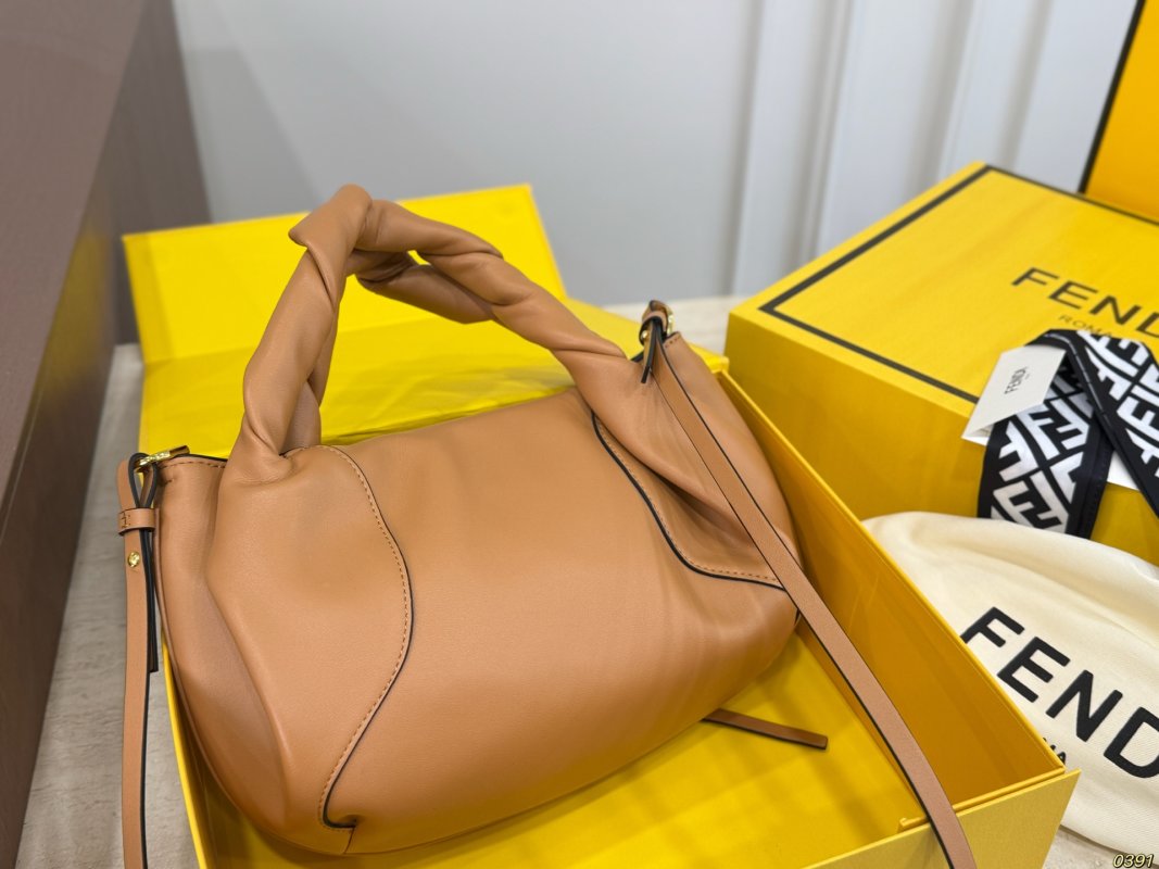Fendi Spy Leather Shoulder Bag - Caramel view
