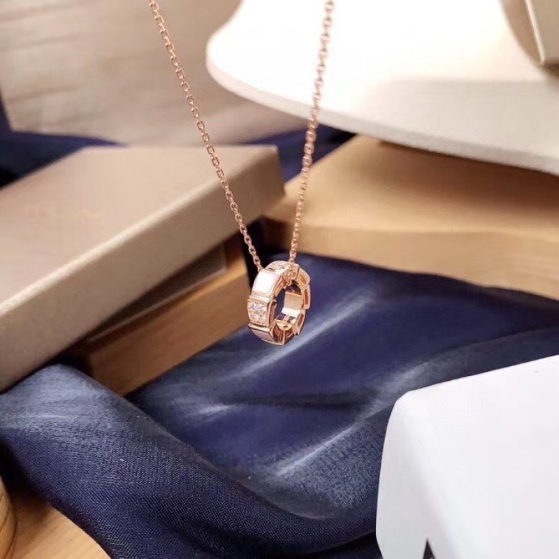 Bvlgari Serpenti Rose Gold Mother-of-Pearl & Diamond Ring view