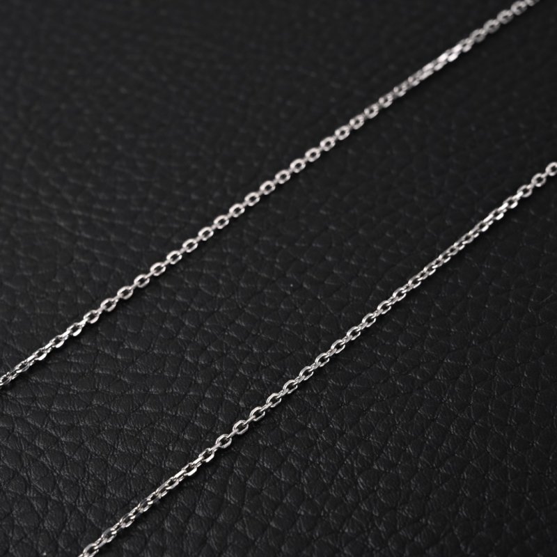 Louis Vuitton LV Flower Four-Leaf Clover Metal Pendant Necklace view