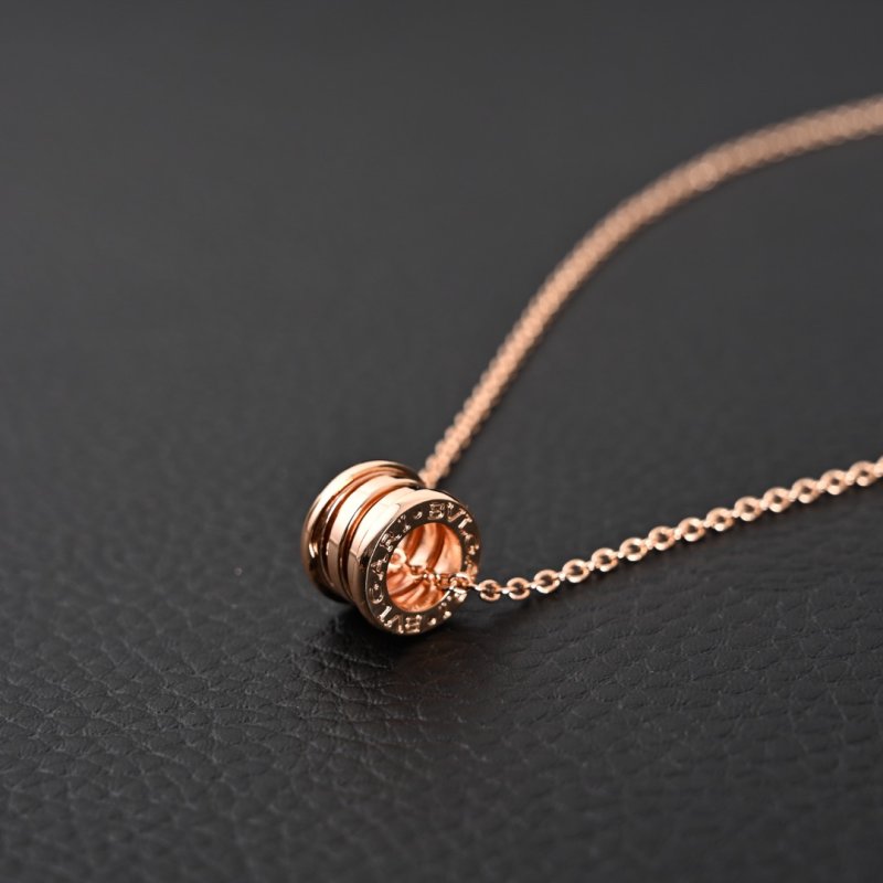 Bulgari B.Zero1 Spring Rose Gold Necklace view