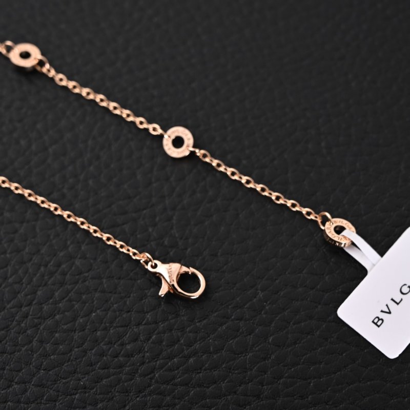 Bulgari B.Zero1 Spring Rose Gold Necklace view