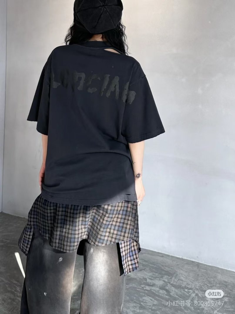 Black Oversized Graphic T-Shirt with Distressed Details