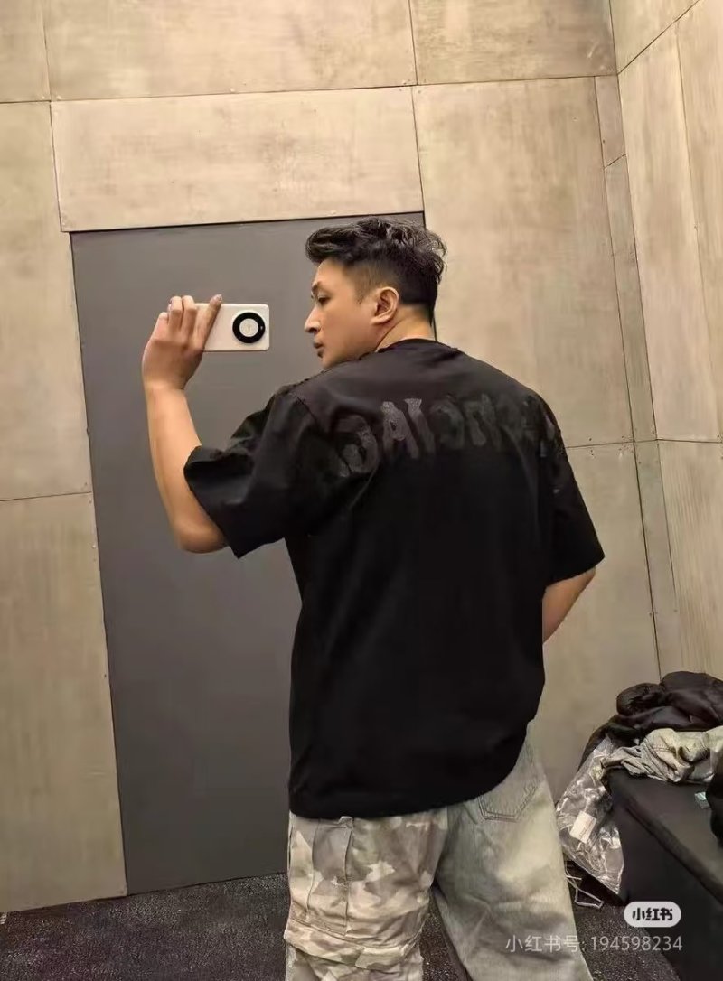 Black Oversized Graphic T-Shirt with Distressed Details view