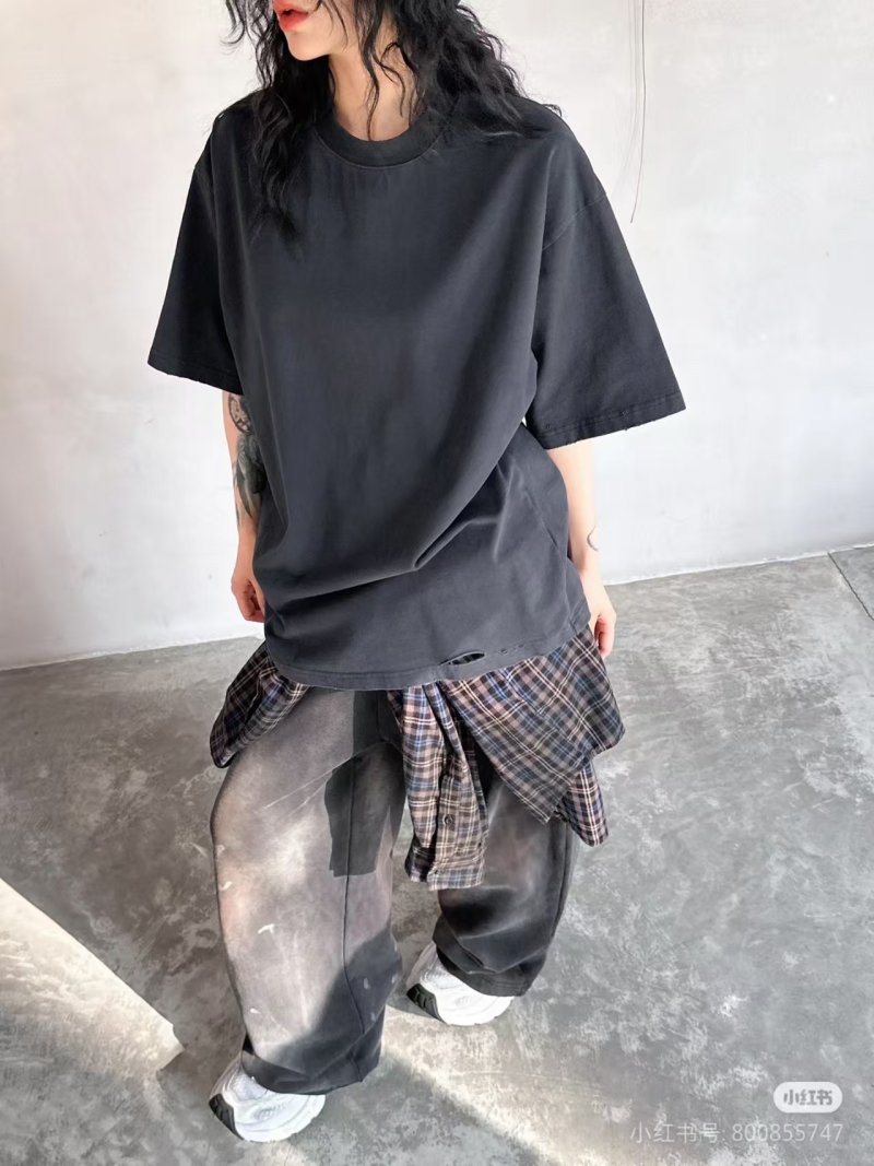 Black Oversized Graphic T-Shirt with Distressed Details view