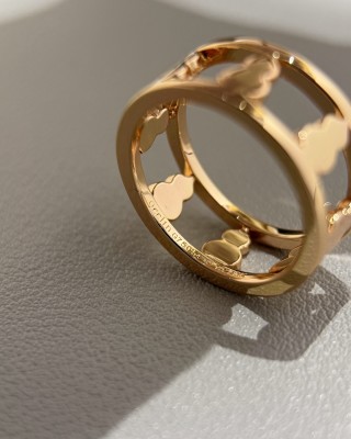 Qeelin Polished Gold Gourd Luck Ring view 7