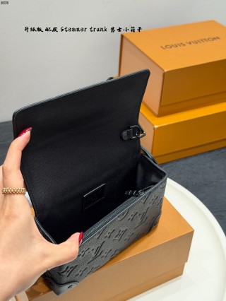 Louis Vuitton Steamer Trunk Camera Bag Black view 8