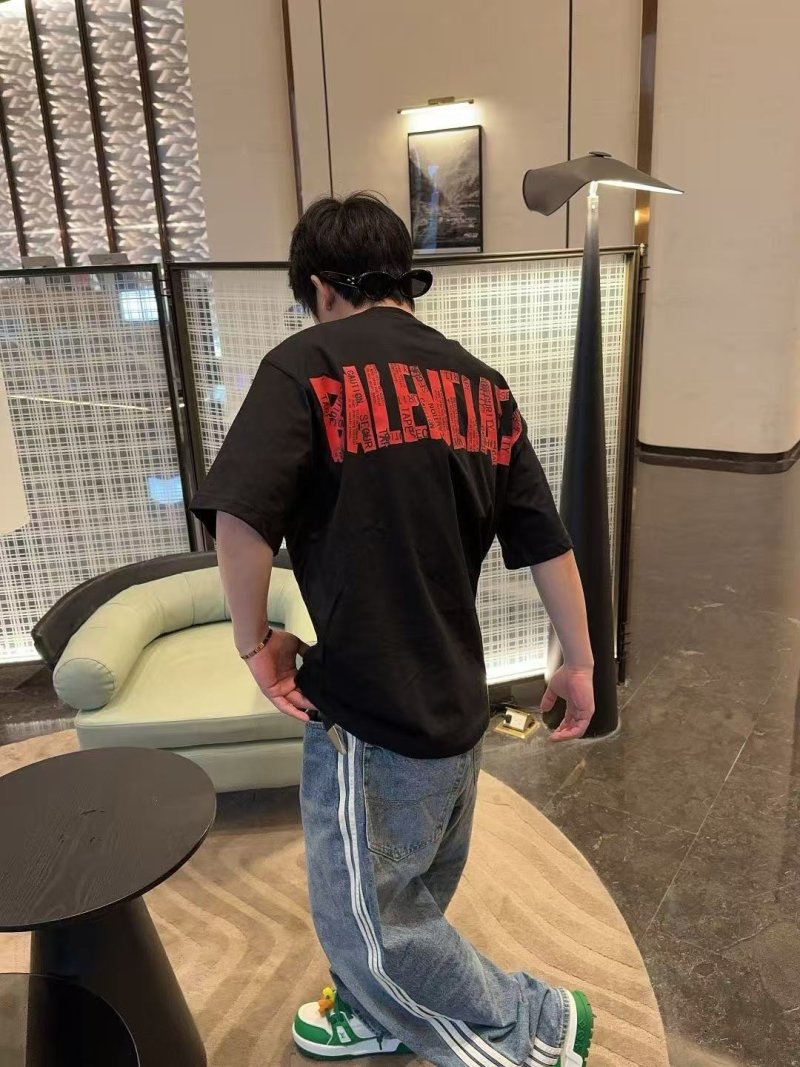 Balenciaga Red Logo Black T-Shirt
