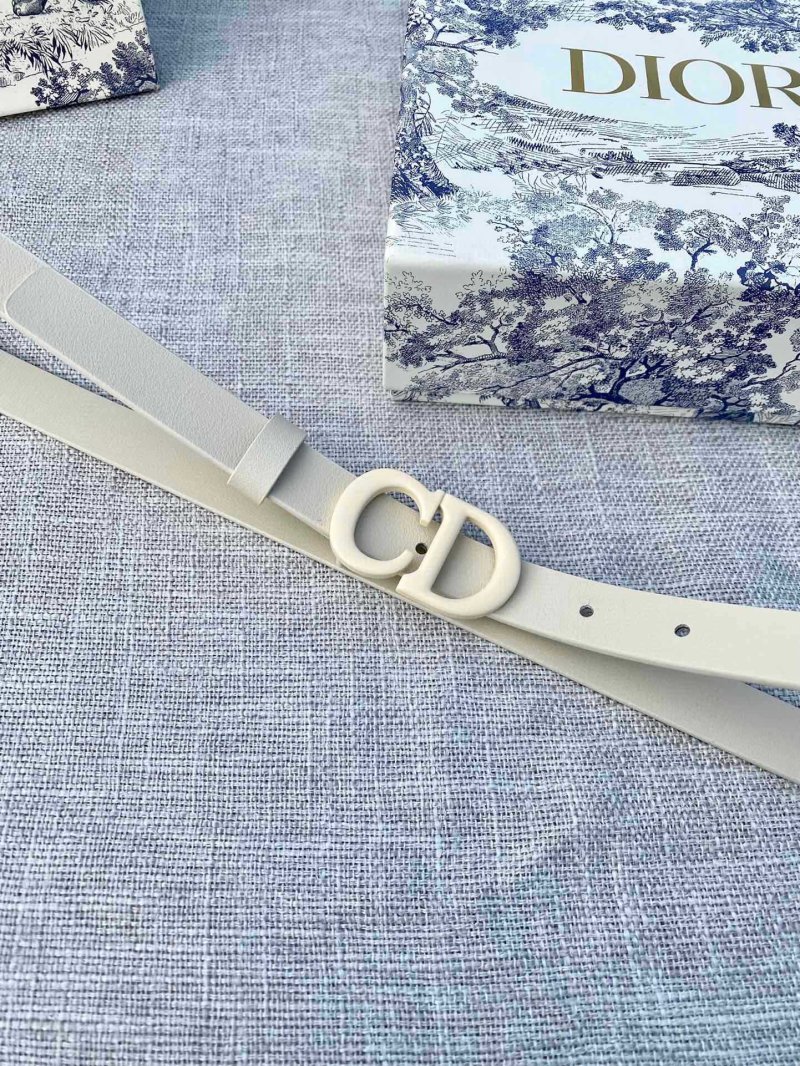 Dior CD Leather Belt Cream view