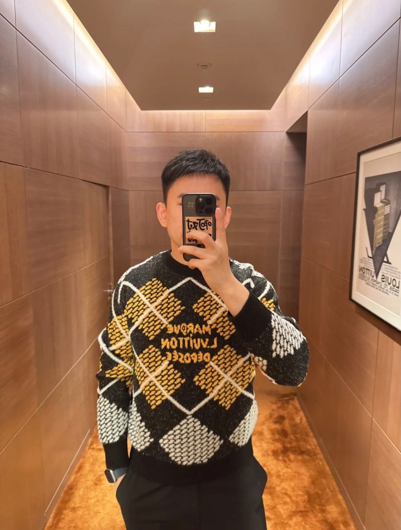 Dolce & Gabbana Black Gold Argyle Knit Sweater