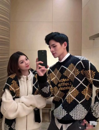 Dolce & Gabbana Black Gold Argyle Knit Sweater view 5