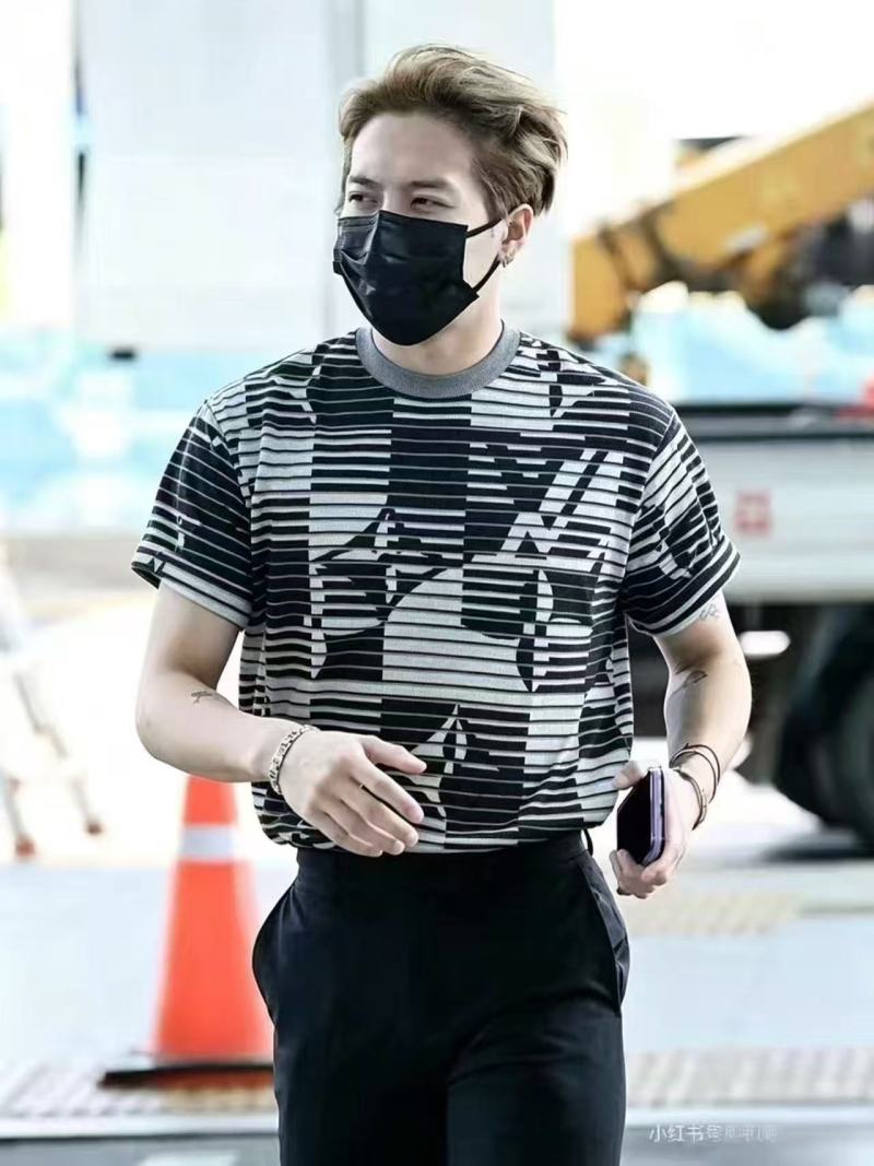 Black & White Striped Graphic Short Sleeve T-Shirt view