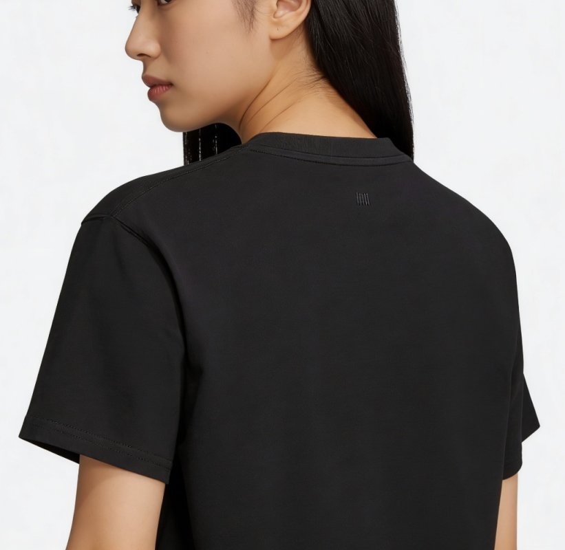 Ami Black Heart Logo Short Sleeve T-Shirt view