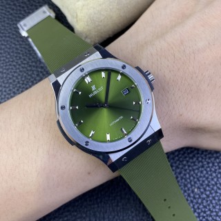 Hublot Classic Fusion 42mm Green Dial Automatic Watch