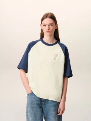 Ami Heart A Logo Raglan T-Shirt Black White view 4