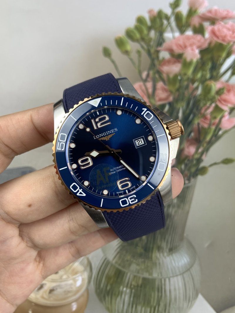Longines HydroConquest Blue Dial Automatic Watch view