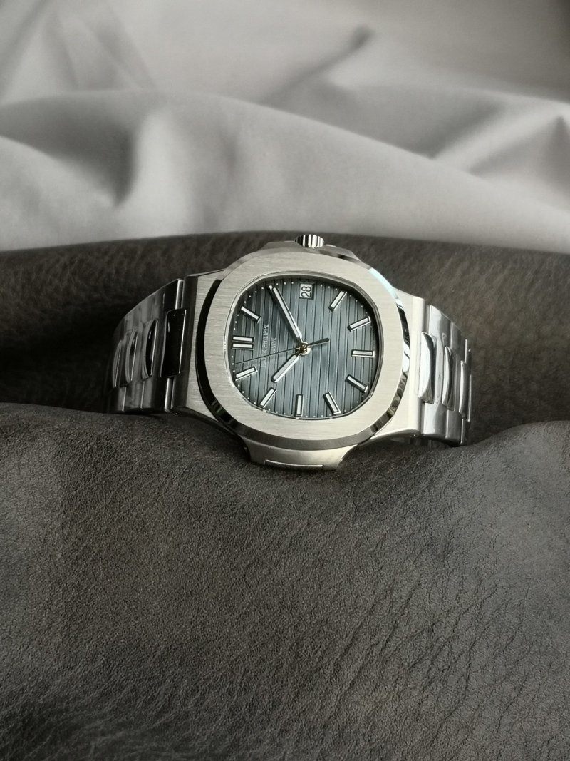 Patek Philippe Nautilus 5711 Steel Deep Blue Dial 40mm view