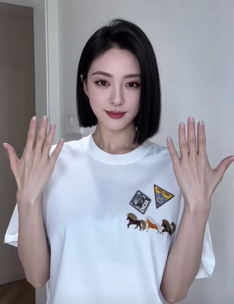 White Graphic Patch Short Sleeve T-Shirt