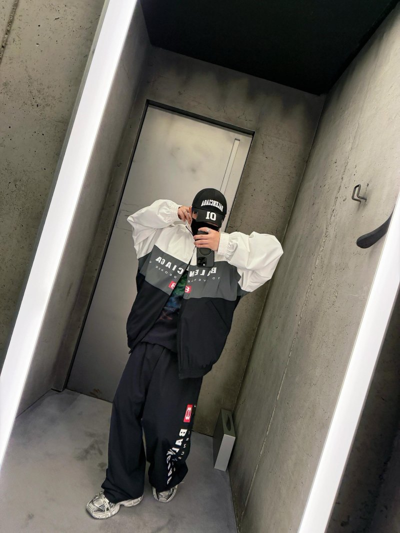 Balenciaga Navy Logo Wide-Leg Jeans view