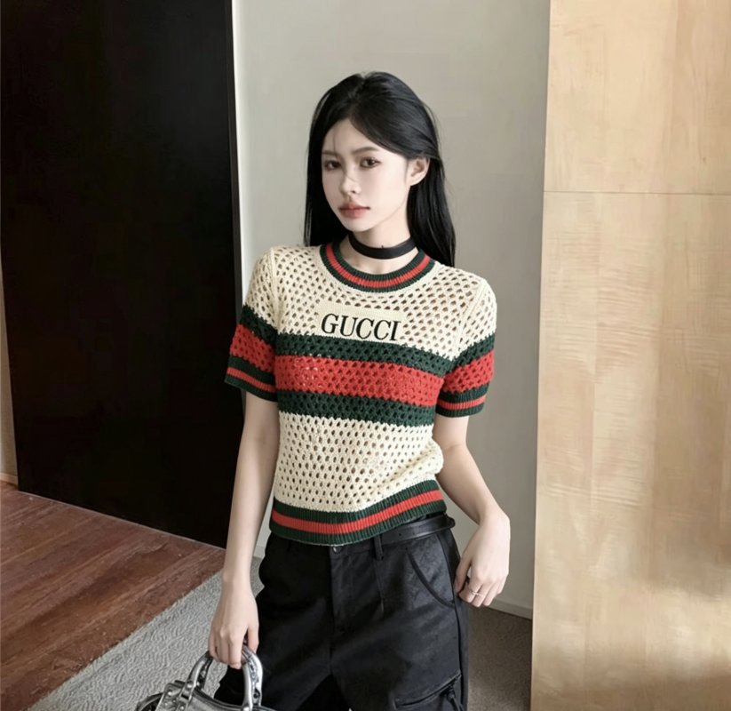 Gucci Striped Logo Knit T-Shirt Cream view