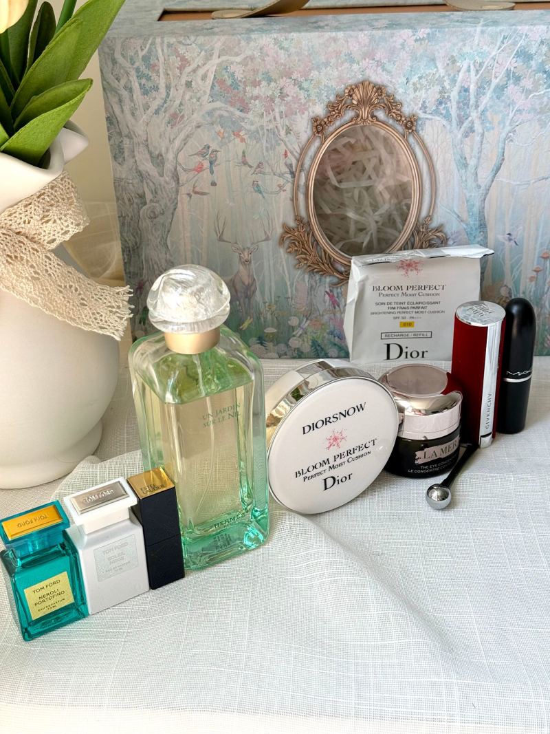 Dior Enchanted Forest Luxury Fragrance & Beauty Gift Set view