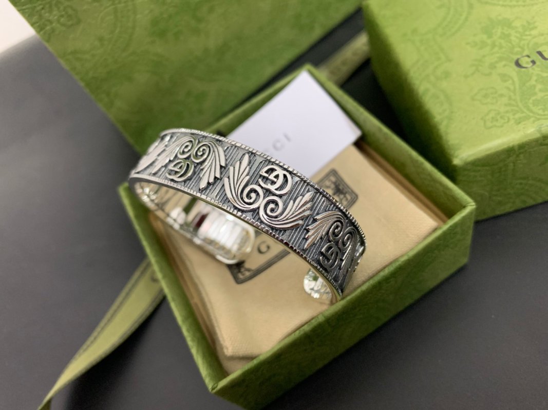 Gucci Double G Distressed Wing Wide Silver Bracelet view