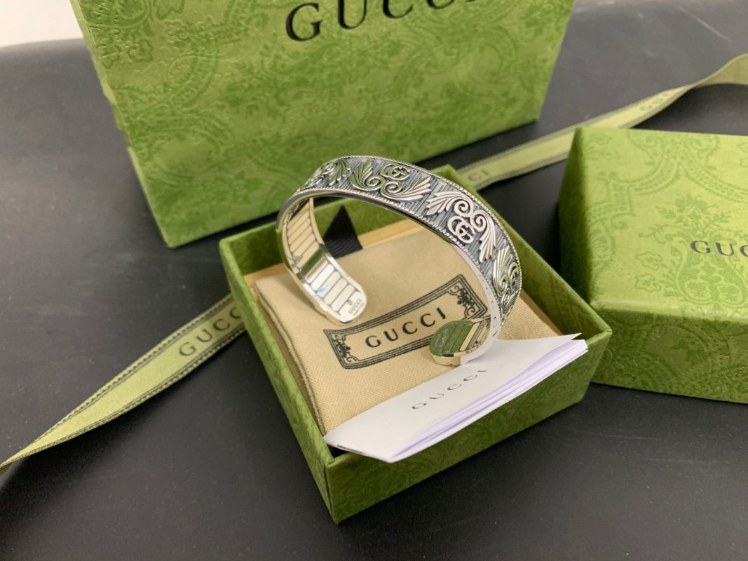 Gucci Double G Distressed Wing Wide Silver Bracelet view