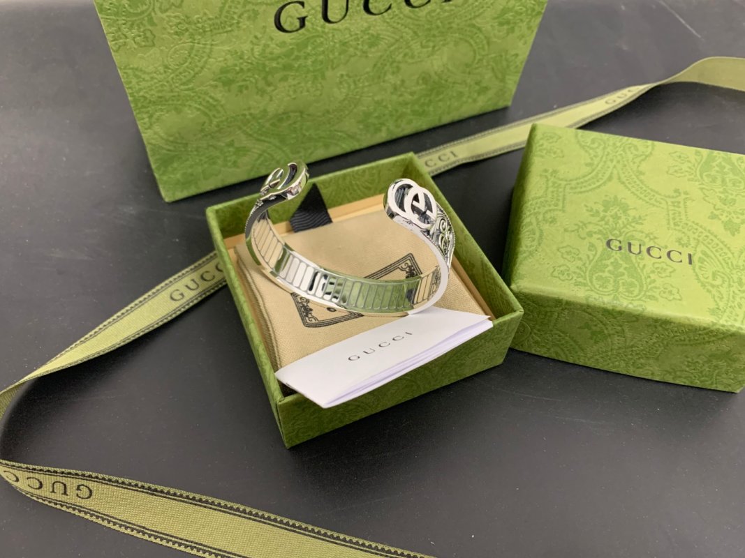 Gucci Double G Distressed Wing Wide Silver Bracelet view