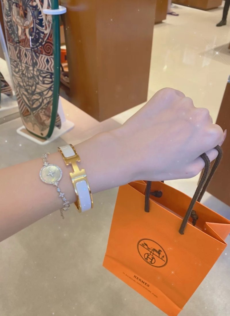 Hermès Enamel Bracelet White Gold-Tone view
