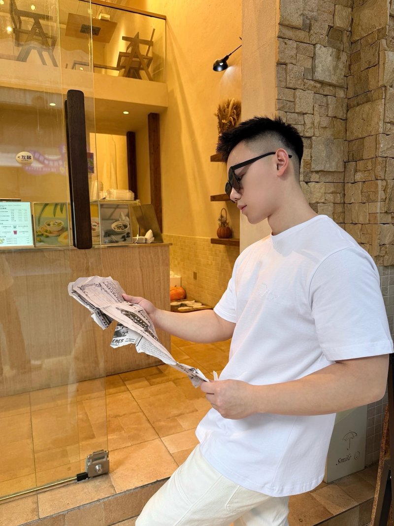 Dior White Logo Embroidered T-Shirt view