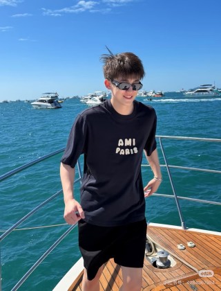 AMI Paris Black Logo T-Shirt