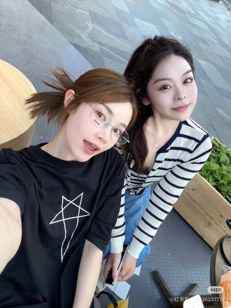 Black Oversized Cross Star Graphic T-Shirt view