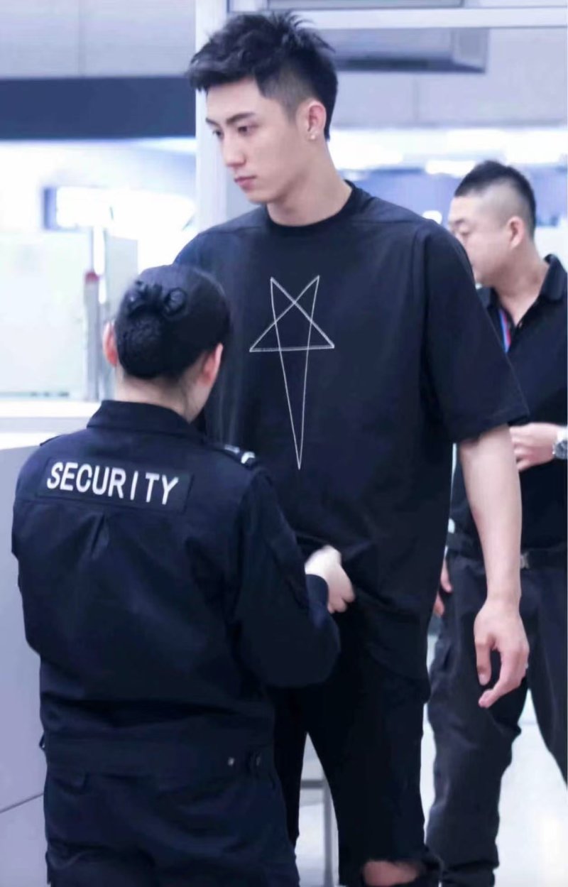 Black Oversized Cross Star Graphic T-Shirt view