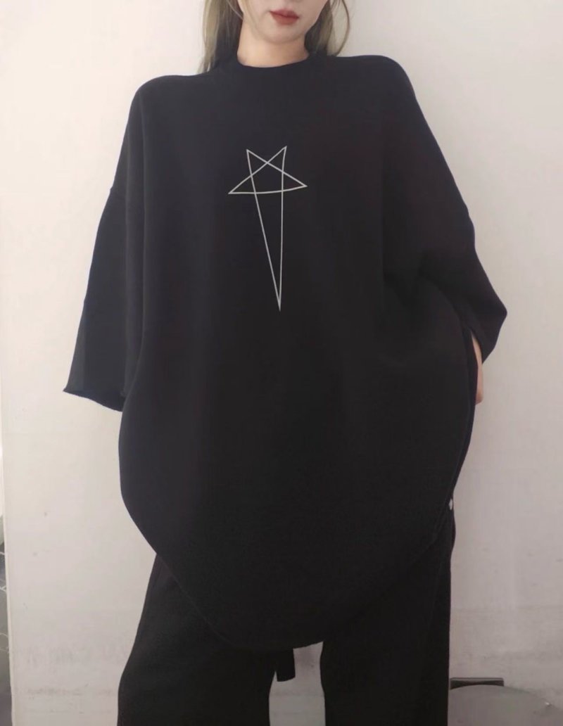 Black Oversized Cross Star Graphic T-Shirt view