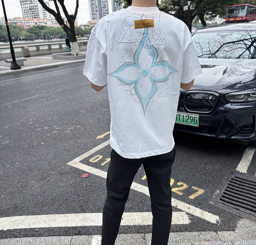 Louis Vuitton LV Monogram White Short Sleeve T-Shirt view