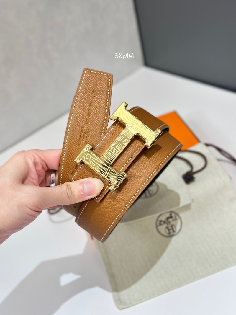 Hermès Faubourg Reversible Leather Belt Buckle 38mm view