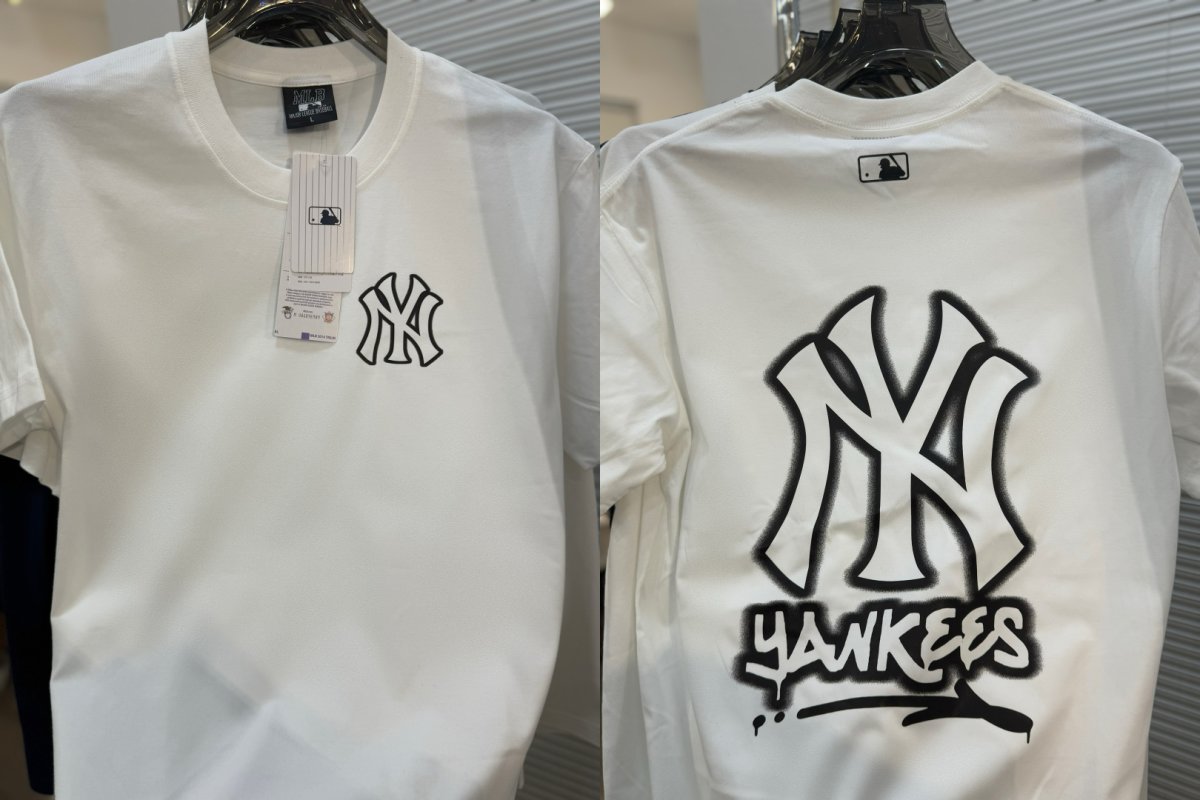 MLB Yankees Classic Logo Print T-Shirt White view