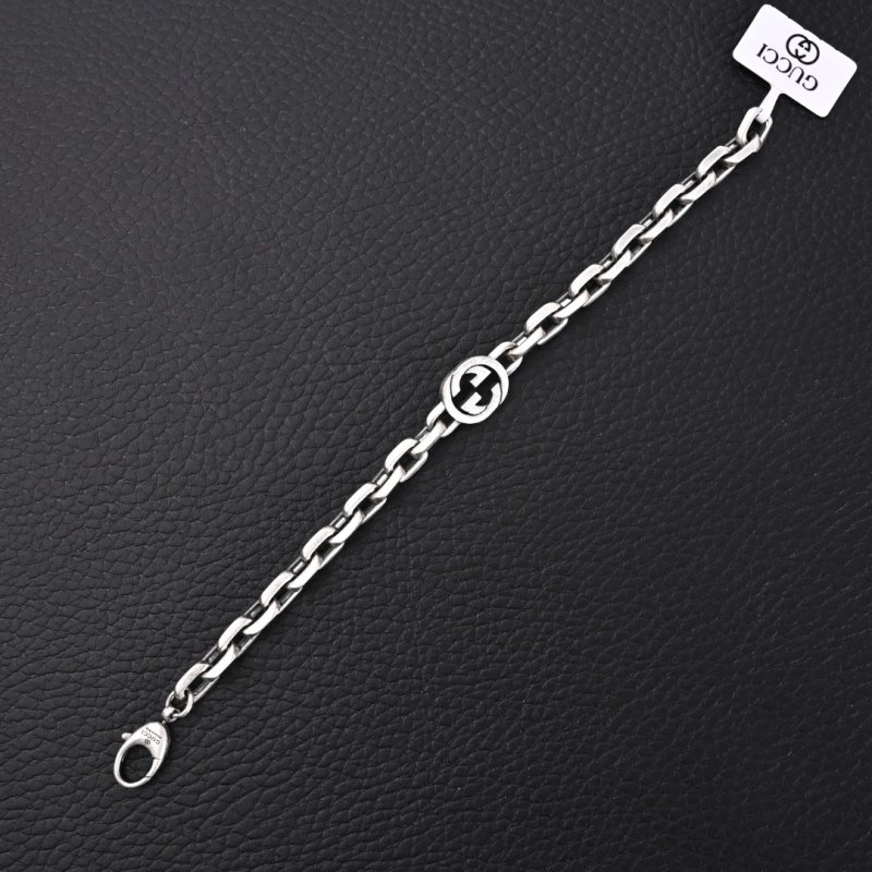 Gucci Interlocking G Chain Bracelet Silver view