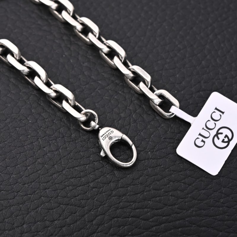 Gucci Interlocking G Chain Bracelet Silver view