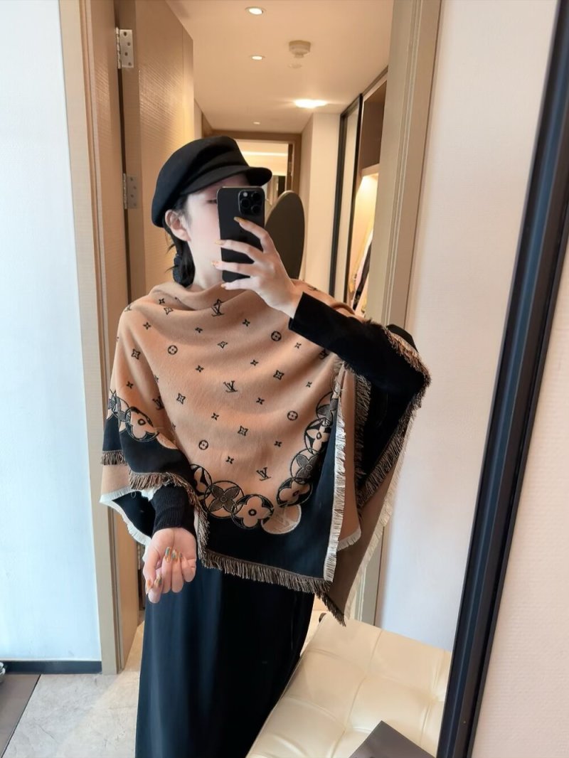 Louis Vuitton Monogram Border Square Scarf Pink 140x140cm view