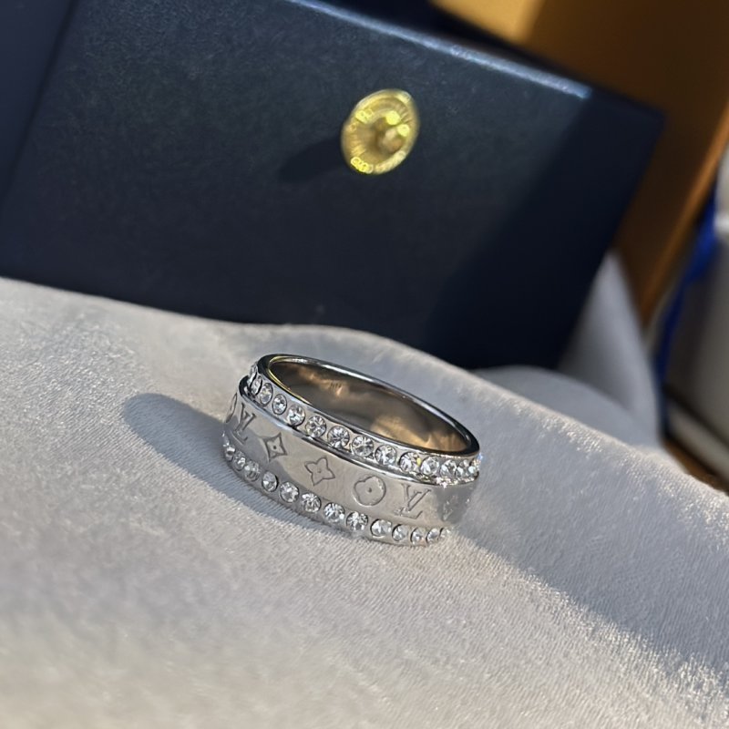 Louis Vuitton Crystal Double Row Diamond Ring Silver view
